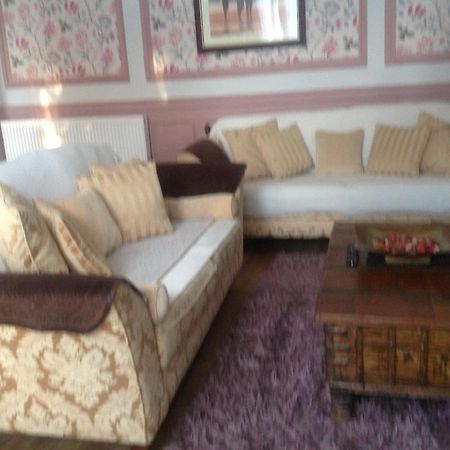 גלאזגו Busby Apartments מראה חיצוני תמונה