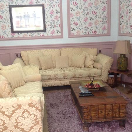 גלאזגו Busby Apartments מראה חיצוני תמונה